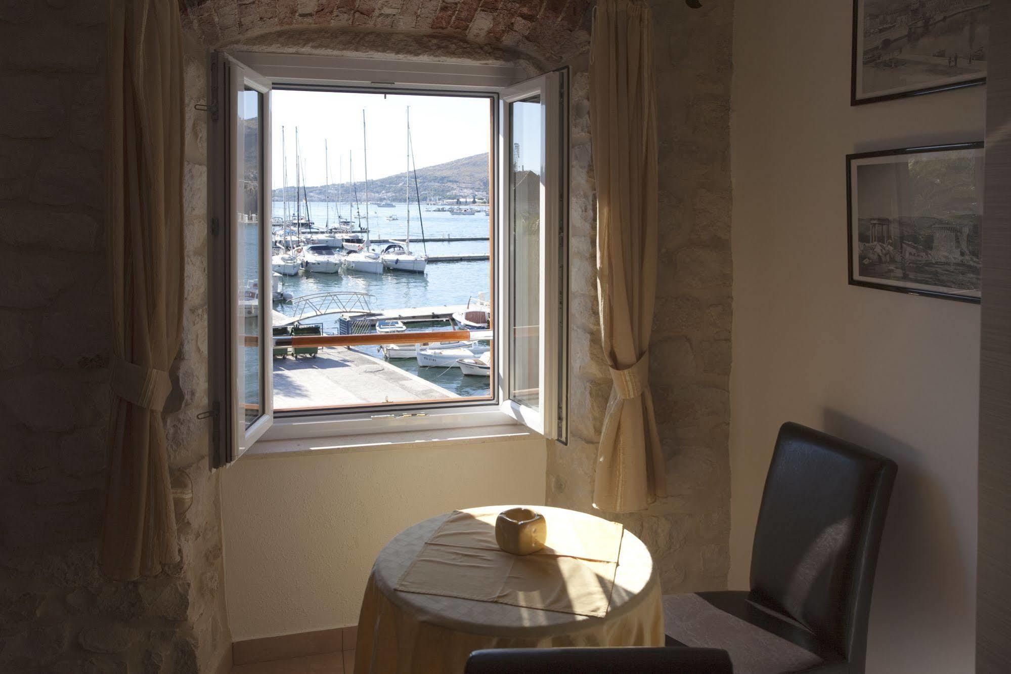 Apartments Riva Trogir Zewnętrze zdjęcie